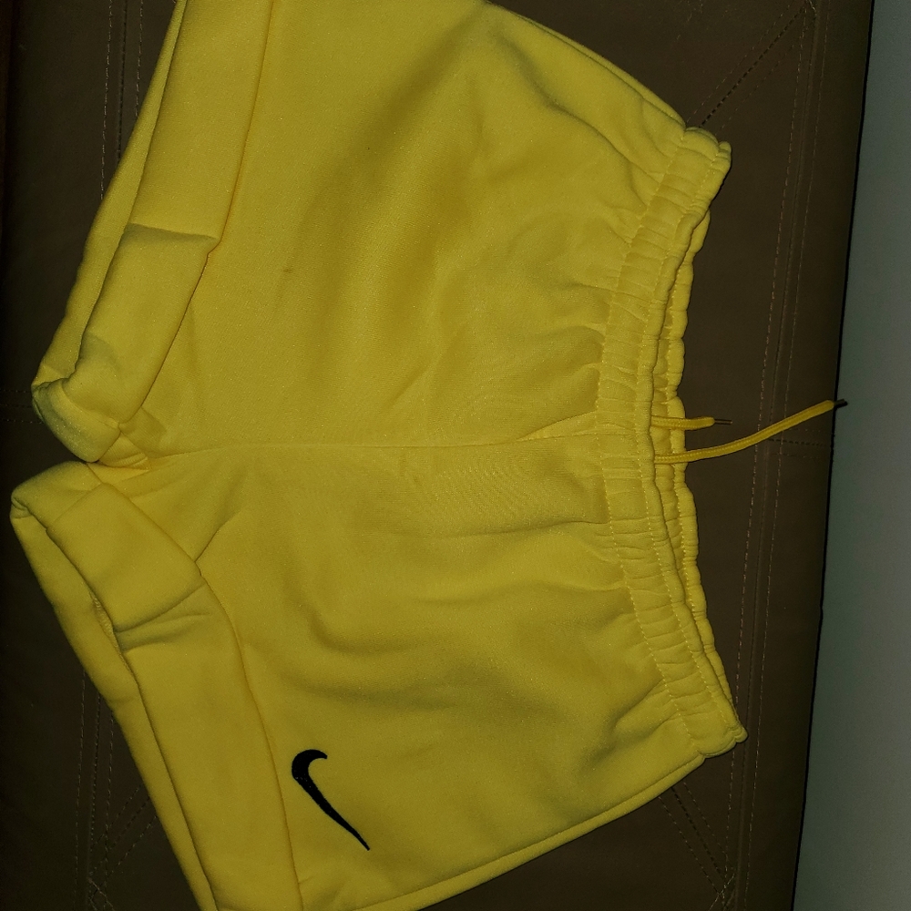Nike Set - Picture 4 of 4
